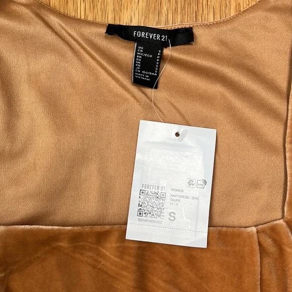 NWT Forever 21 Dress Size Small - Picture 2 of 5